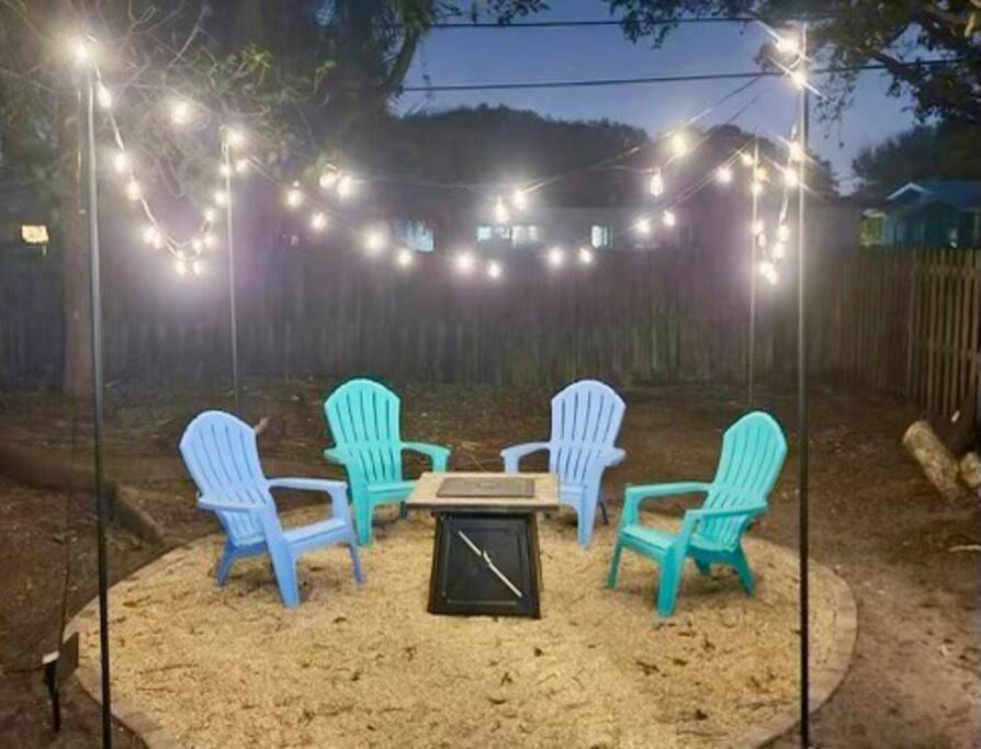 Beach Bungalow In Downtown Cocoa Beach Villa Exterior foto