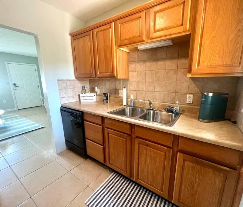 Beach Bungalow In Downtown Cocoa Beach Villa Exterior foto