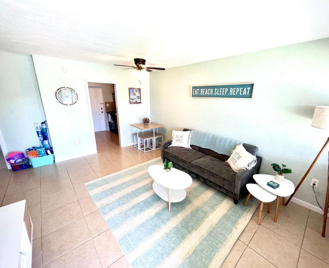 Beach Bungalow In Downtown Cocoa Beach Villa Exterior foto