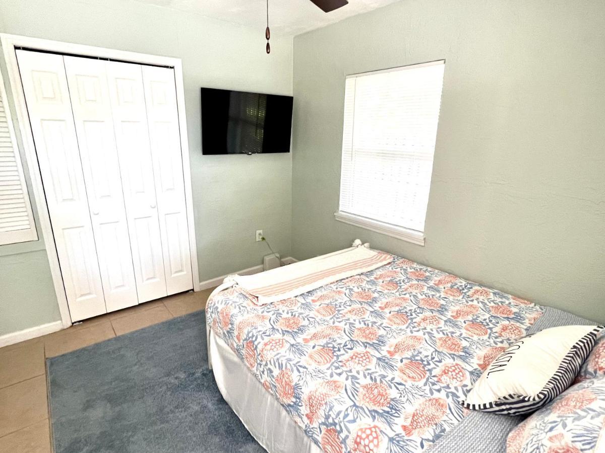 Beach Bungalow In Downtown Cocoa Beach Villa Exterior foto